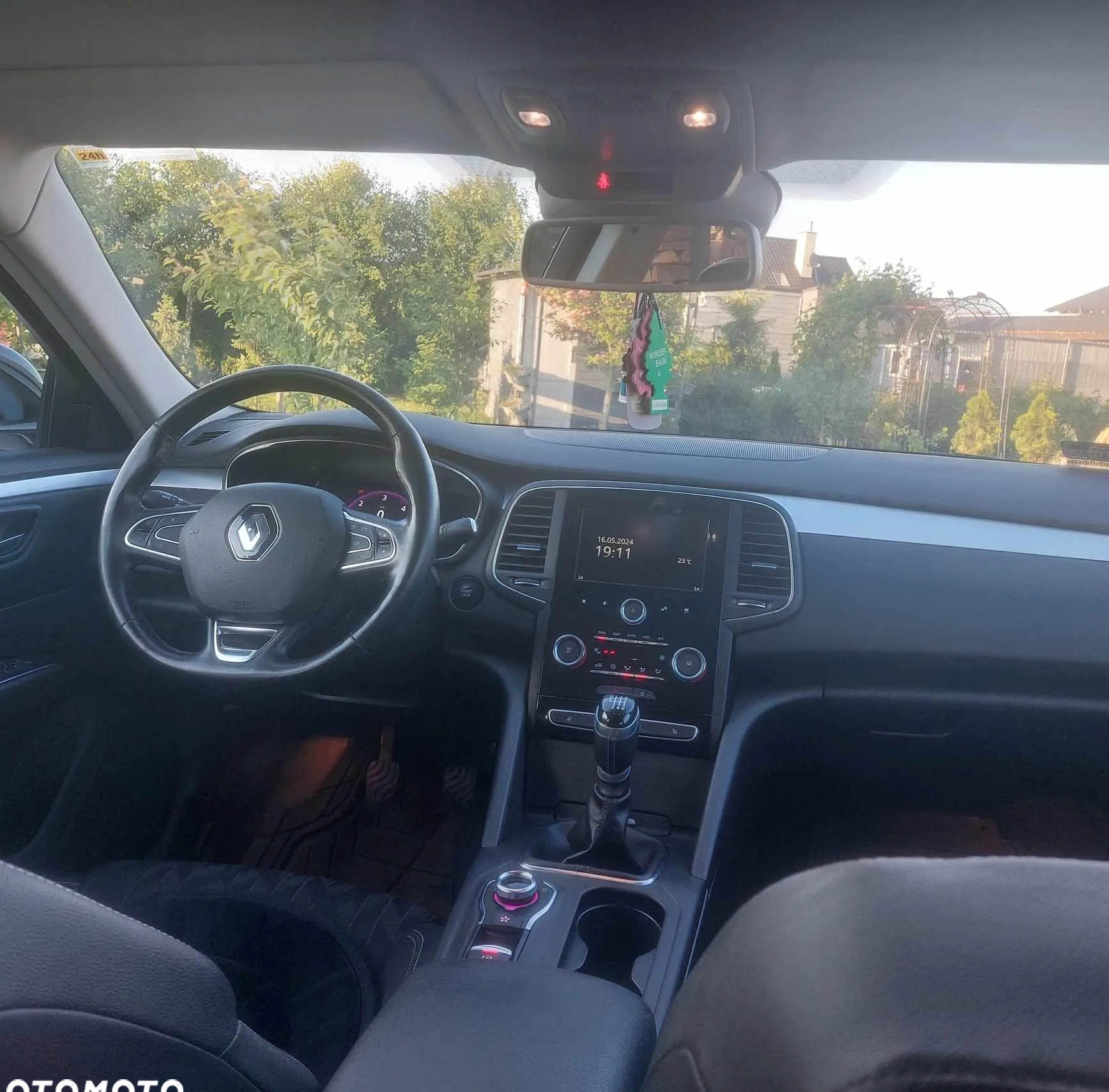 Renault Talisman cena 72900 przebieg: 102000, rok produkcji 2019 z Krobia małe 379